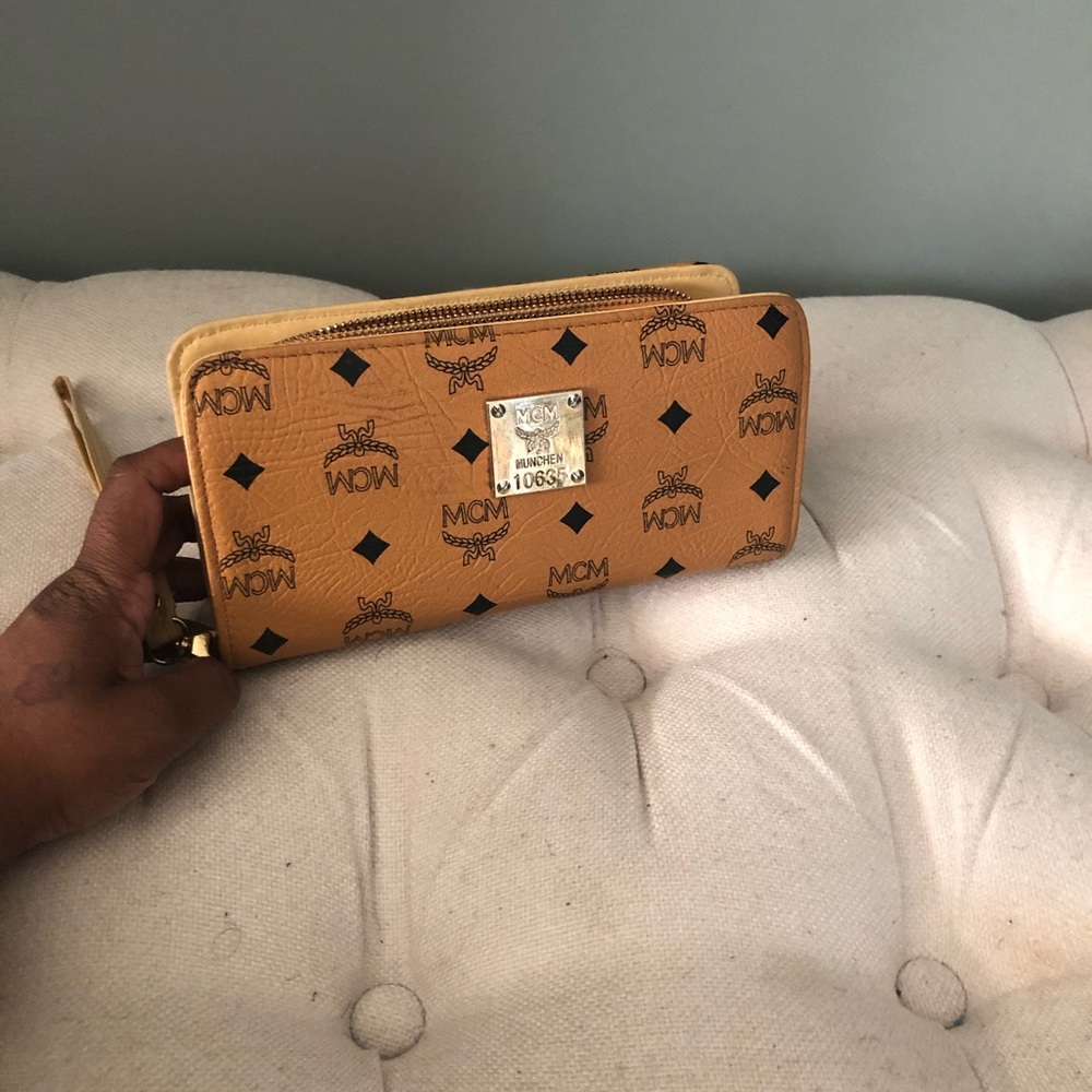 Wallet